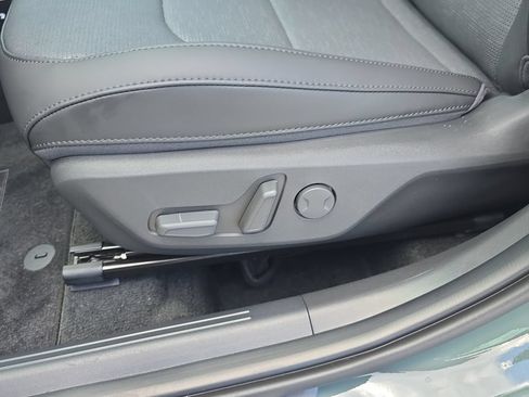 New 2026 Kia Niro FWD image 21