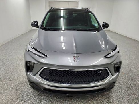 Used 2024 Buick Encore GX Sport Touring w/ Advanced Technology Package image 2