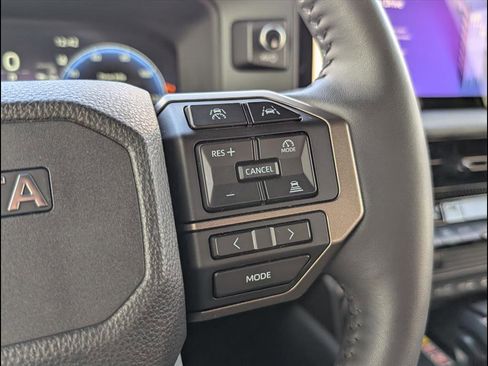 Used 2024 Toyota Land Cruiser image 21