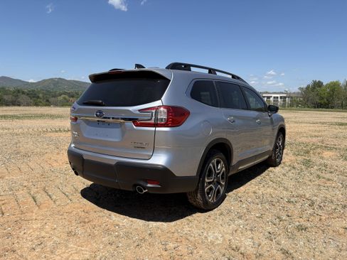 New 2026 Subaru Ascent Limited AWD/4WD image 9