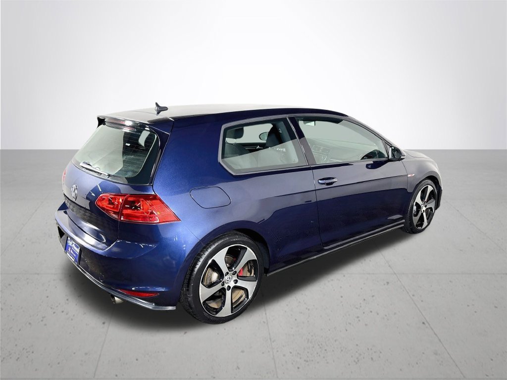 Used 2015 Volkswagen Golf 2-Door FWD image 6