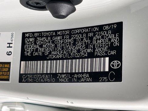 Certified 2020 Toyota Prius Limited FWD image 31