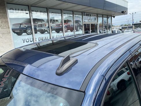 Used 2020 GMC Sierra 1500 Elevation w/ Elevation Value Package AWD/4WD image 35