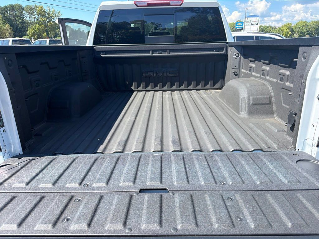 Used 2026 GMC Sierra 1500 SLT w/ SLT Premium Package AWD/4WD image 32
