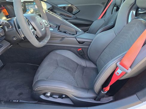 Used 2023 Chevrolet Corvette Stingray Preferred Conv w/ Z51 Performance Package image 13