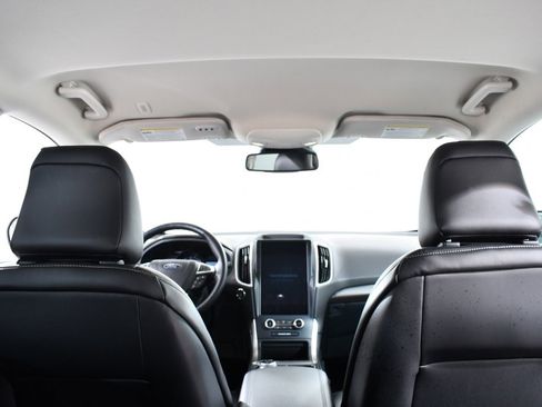 Used 2022 Ford Edge SEL w/ Convenience Package image 17