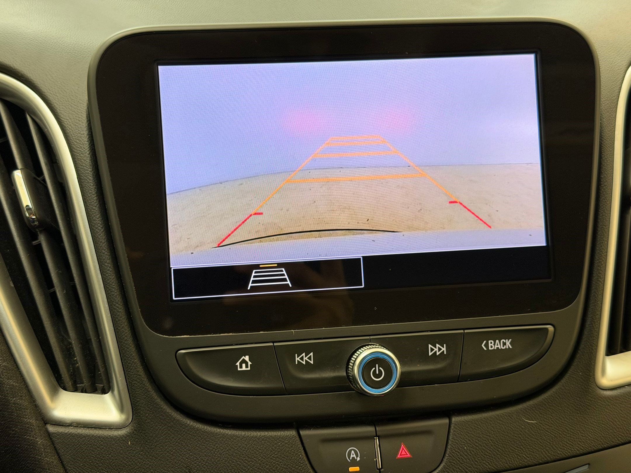 Used 2025 Chevrolet Malibu LT FWD image 20