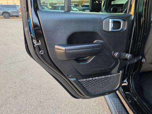 Used 2021 Jeep Wrangler Unlimited Sport image 18