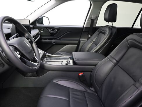 New 2026 Lincoln Aviator Reserve w/ Jet Appearance Package AWD/4WD image 13