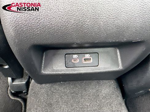 Used 2025 Nissan Altima 2.5 SV FWD image 32