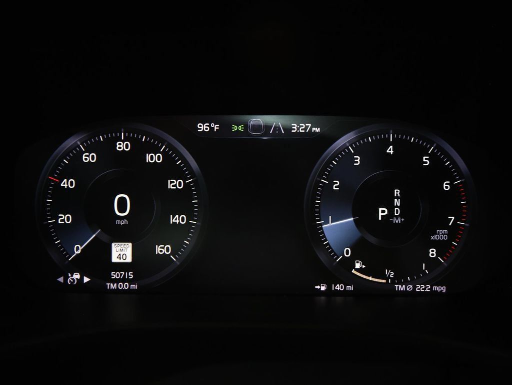 Used 2019 Volvo XC40 T5 Momentum AWD/4WD image 16