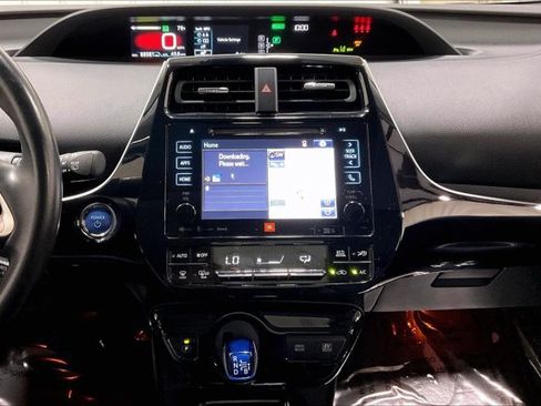 Used 2017 Toyota Prius Four w/ Advanced Technology Package FWD image 6