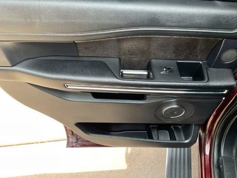 Used 2021 Ford Expedition Limited AWD/4WD image 15