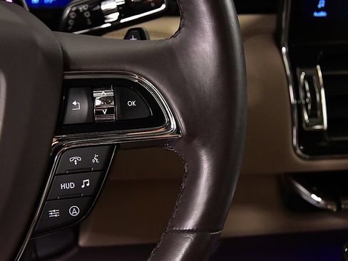 Used 2024 Lincoln Navigator Reserve AWD/4WD image 22