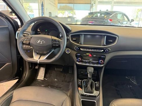 Used 2017 Hyundai Ioniq Limited FWD image 25