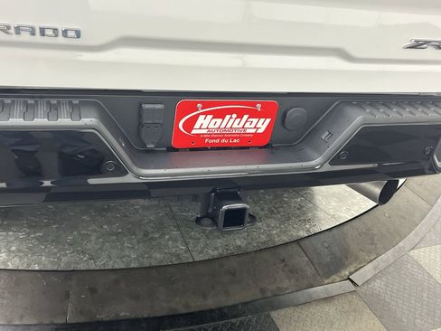 Certified 2024 Chevrolet Silverado 2500 ZR2 w/ Technology Package image 39