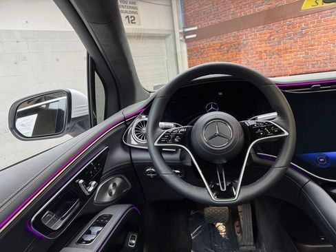 Certified 2023 Mercedes-Benz EQS 580 4MATIC SUV image 13