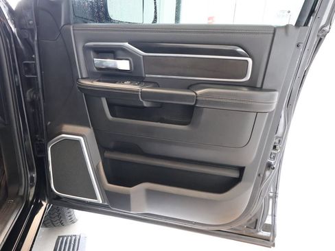 Used 2022 RAM 2500 Laramie AWD/4WD image 37