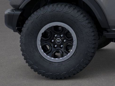 New 2025 Ford Bronco Badlands image 43