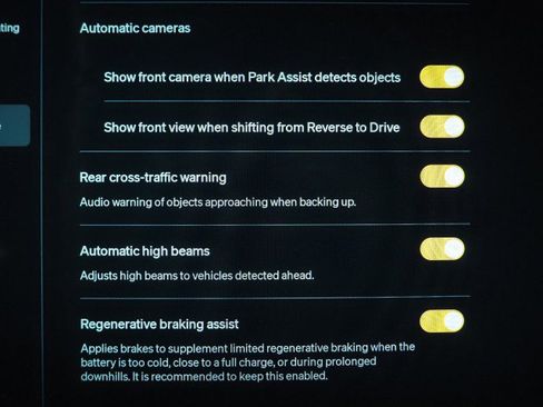 Used 2024 Rivian R1S AWD Adventure image 40