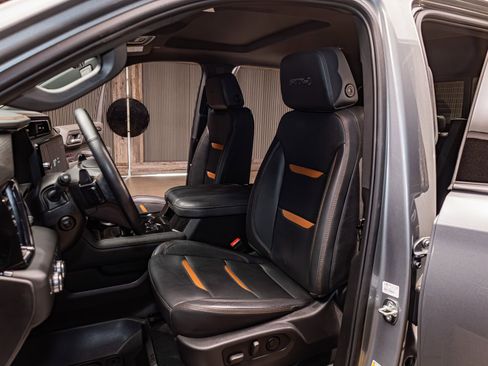 Used 2025 GMC Sierra 1500 AT4 w/ Technology Package image 22