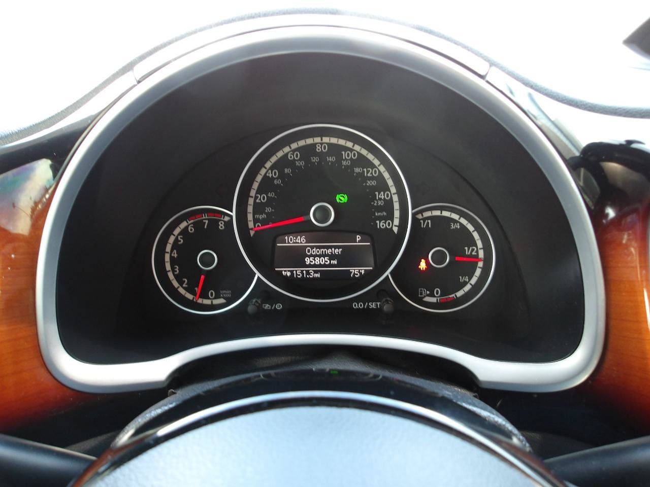 Used 2013 Volkswagen Beetle Turbo FWD image 17