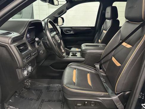 Used 2023 GMC Yukon XL AT4 w/ AT4 Premium Package AWD/4WD image 18