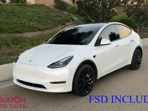 Used 2022 Tesla Model Y Performance AWD/4WD image 1