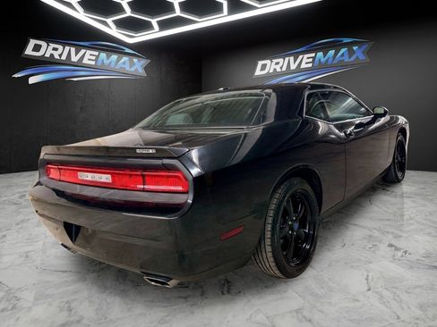 Used 2010 Dodge Challenger R/T w/ Mopar 10 Pkg RWD image 5