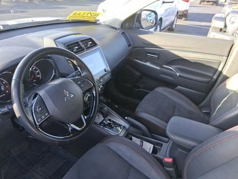 Used 2022 Mitsubishi Outlander Sport SE image 18