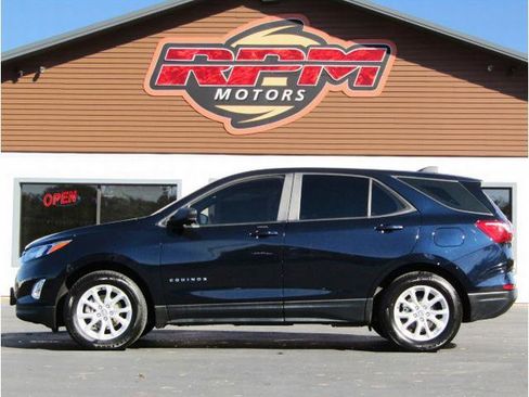 Used 2021 Chevrolet Equinox LS image 4