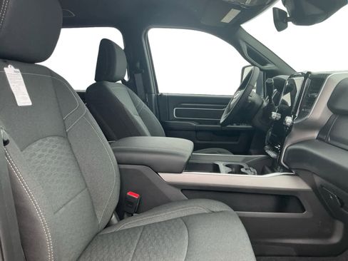 New 2026 RAM 2500 Big Horn AWD/4WD image 15