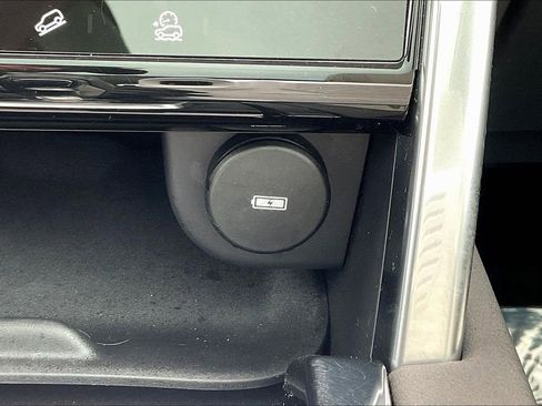 Used 2020 Land Rover Discovery Sport S image 16