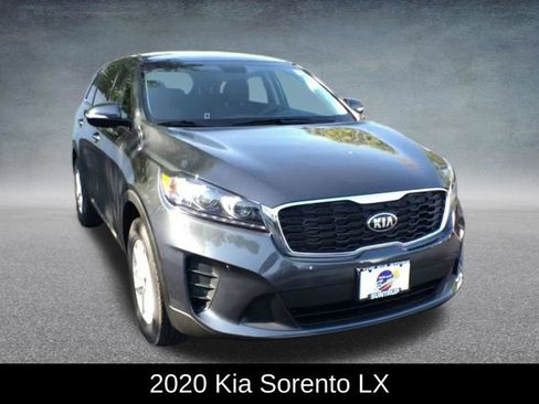 Used 2020 Kia Sorento LX FWD image 3