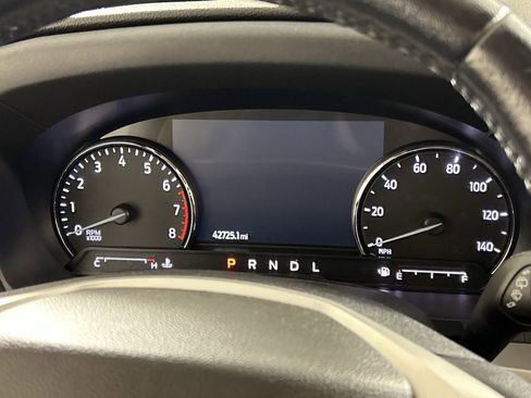 Used 2022 Ford Explorer XLT w/ Equipment Group 202A image 14