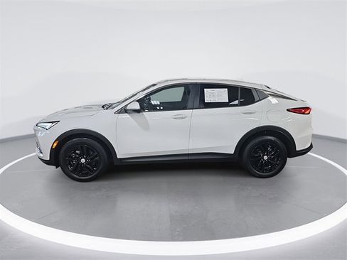 Certified 2024 Buick Envista Preferred w/ Convenience I Package image 6