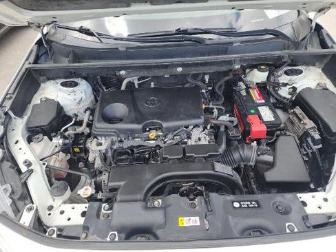 Used 2021 Toyota RAV4 XLE image 7