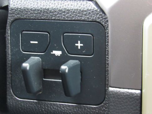 Used 2024 Toyota Tacoma SR5 image 25