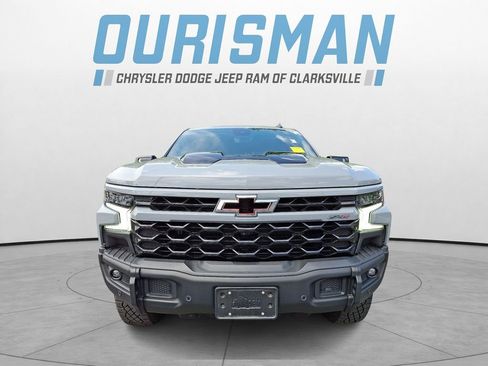 Used 2024 Chevrolet Silverado 1500 ZR2 w/ ZR2 Bison Edition AWD/4WD image 2