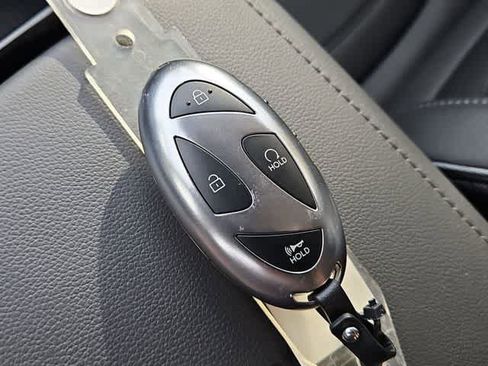 Certified 2025 Hyundai Tucson Limited image 36