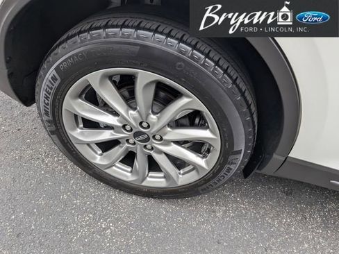 Used 2022 Lincoln Corsair AWD w/ Premium Package image 48