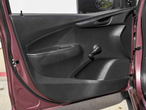 Used 2019 Chevrolet Spark LS image 37