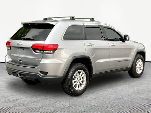 Used 2020 Jeep Grand Cherokee Laredo AWD/4WD image 6