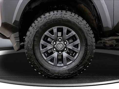 Used 2023 Toyota Tacoma SR5 AWD/4WD image 33