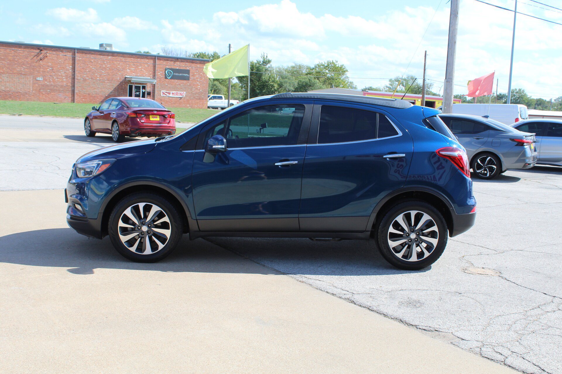 Used 2019 Buick Encore Essence w/ Safety Package II AWD/4WD image 9