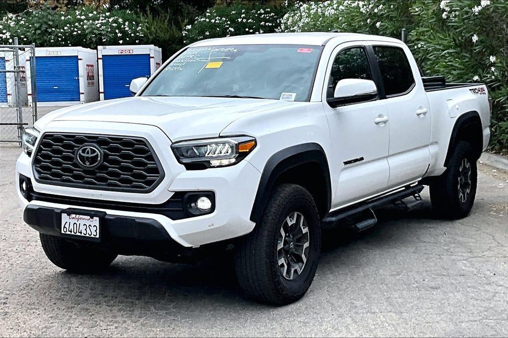 Used 2023 Toyota Tacoma TRD Off-Road w/ Black Out Package (TMS) AWD/4WD image 3