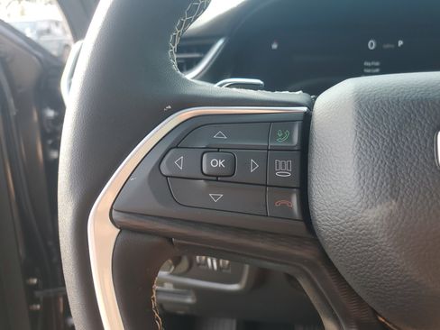 New 2025 Jeep Grand Cherokee Altitude image 14