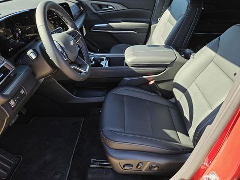 New 2026 Chevrolet Traverse LT image 16