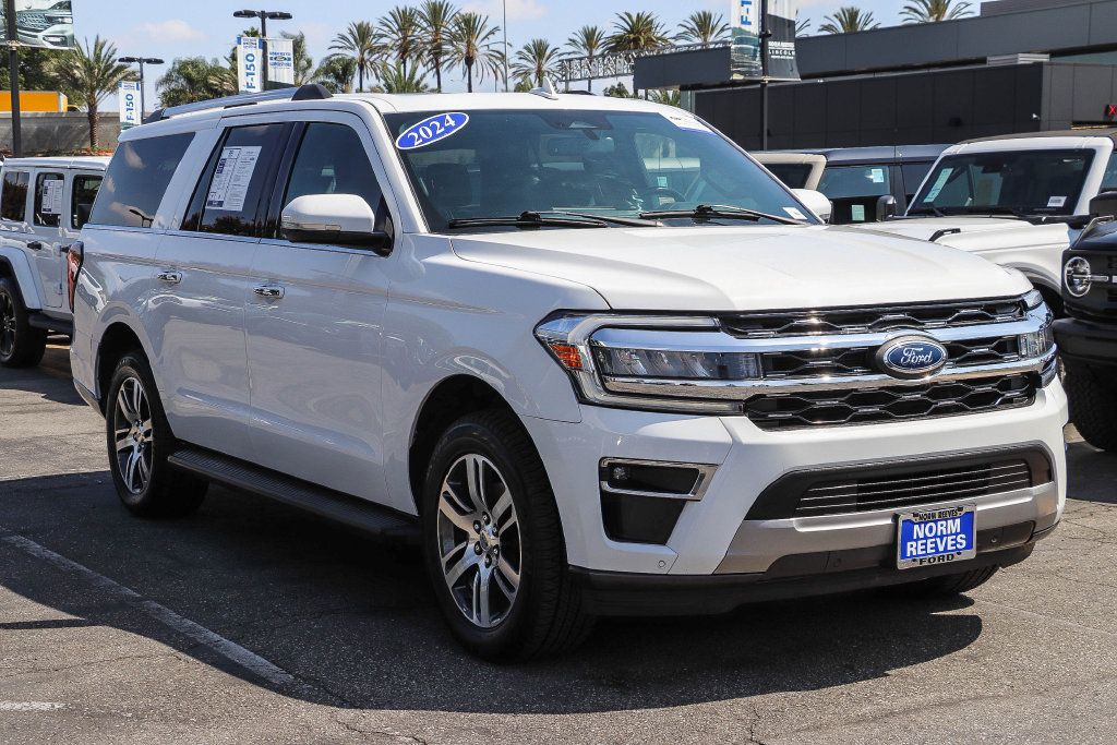 Certified 2024 Ford Expedition Max Limited AWD/4WD image 3