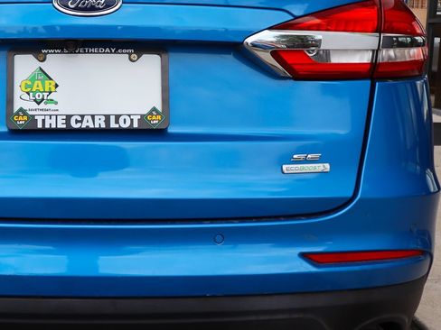 Used 2019 Ford Fusion SE FWD image 20